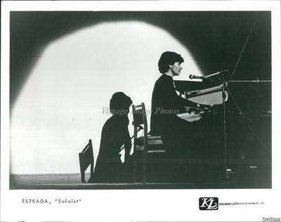 1977 Nani Bregvadz Estrada Ussr Open Shubert Theater Historic Vintage Photo 8x10