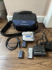 Sony HANDYCAM DCR-DVD201 DVD Video Camera/ 2 Batteries w/ Remote
