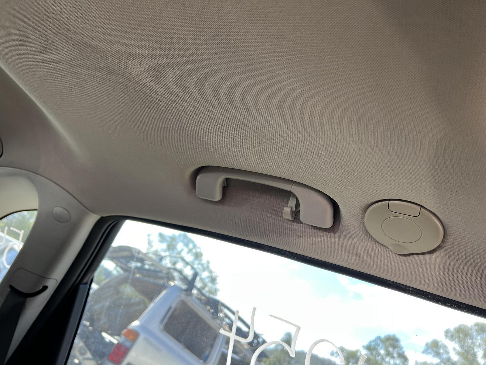 HOLDEN CAPTIVA CG, ROOF GRAB HANDLE, 01/1106/18 HOOD LINING, ROOF