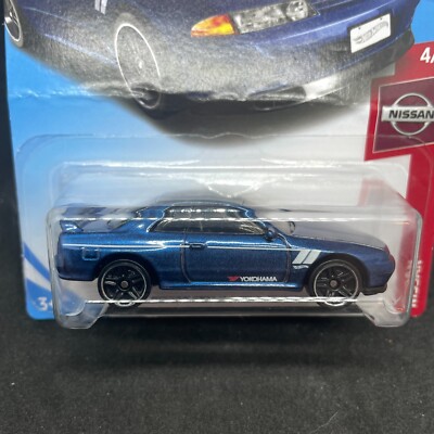 Hot Wheels Nissan Skyline GT-R (BNR32) Nissan #4/5 #1/250