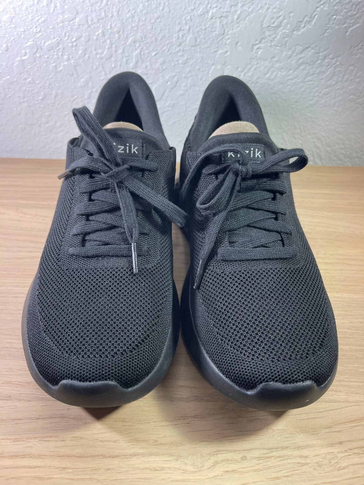 Kizik Athens Slip-On Sneakers – Breathable Knit Comfort for Men 5.5 & Women 7