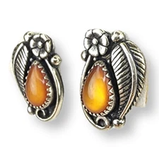 Vintage Sterling Silver 925 Wheeler Mfg. Co.  Yellow Amber Agate Post Earrings