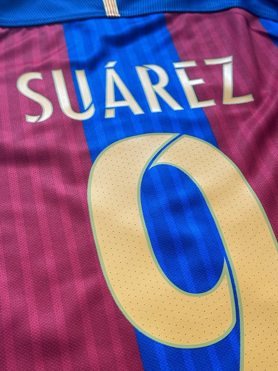 La tenue extérieur Nike du FC Barcelone de la saison 2017/18