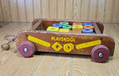 Vtg Playskool Wood Wagon With Pull String & Blocks