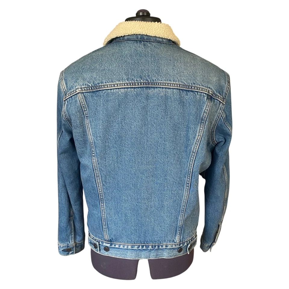 Levi's Jacket Mens Large Light Wash Rugged Warm Winter Sherpa Trucker Type III, photo 4 of 5