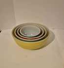Vintage Set of 4 Pyrex Primary Colors Nesting Mixing Bowls