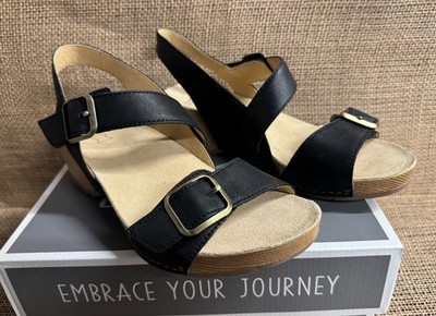 NIB Dansko 1716-101600 Women's Trinity Burnished Nubuck Black Casual Sandal