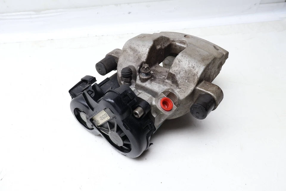 2017-2023 MERCEDES-BENZ C43 AMG - REAR Right Brake Caliper 2534231298 - Image 2 of 4