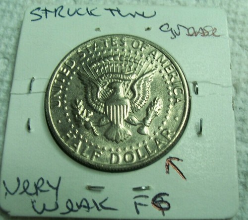 1977 P KENNEDY HALF DOLLAR STRUCK THRU GREASE WEAK FG - Picture 3 of 6