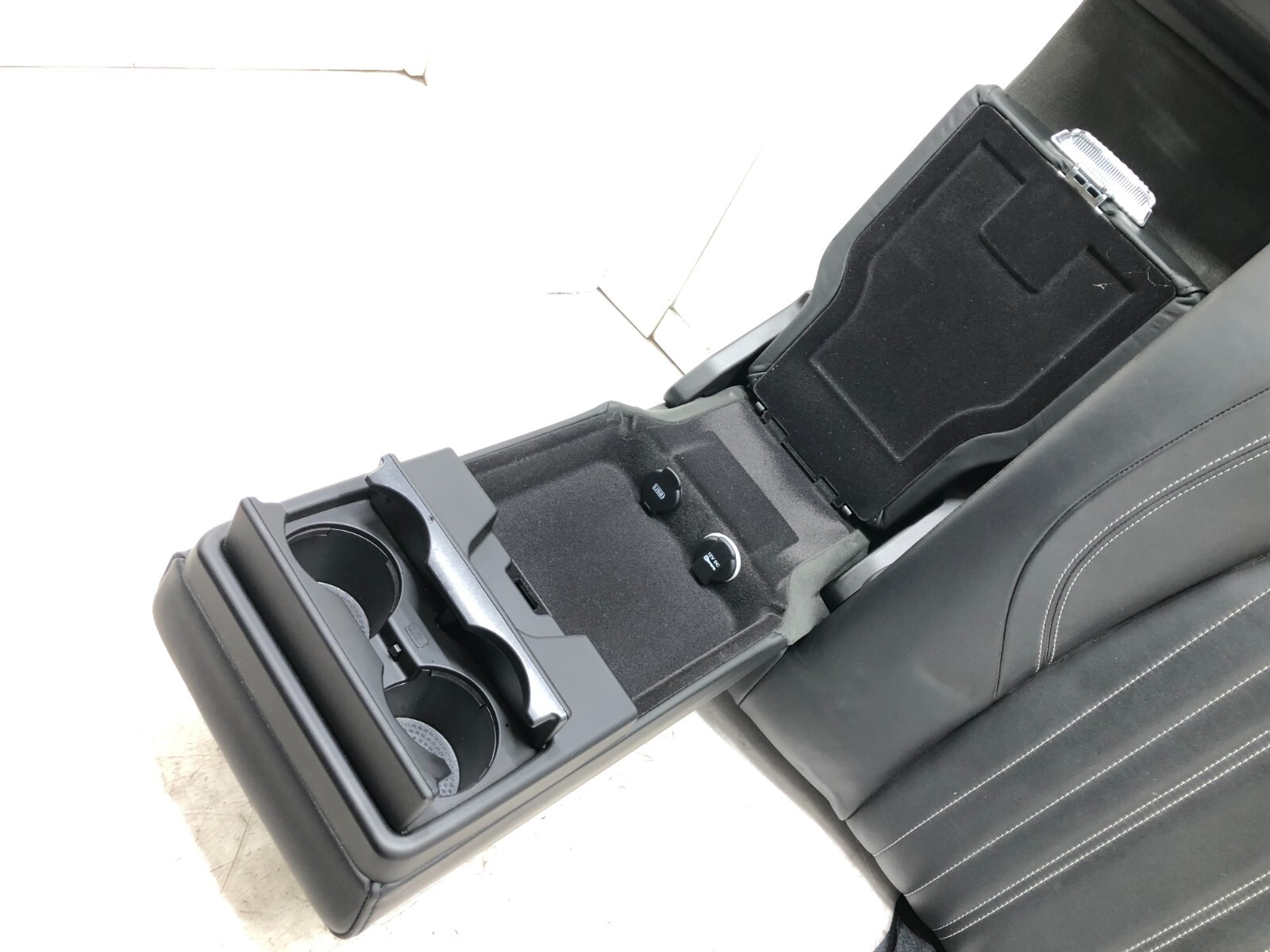 2014-2017 MASERATI GHIBLI Q4 LEFT DRIVER REAR UPPER SEAT CUSHION & HEADREST OEM