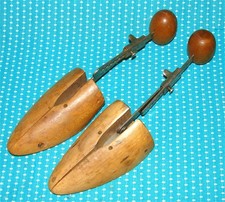 2 Vtg Split Toe Wooden Shoe Tree Stretchers Adjustable 1