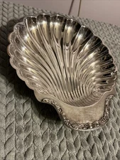 Victorian Rose WM Rogers & Sons 1995 Clam Shell Serving Dish, 13" long