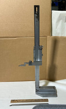Mitutoyo 20 Height Gage with Scribes