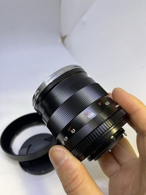MINT Carl Zeiss Distagon T* 25mm F/2.8 ZS Lens for M42 Screw Mount