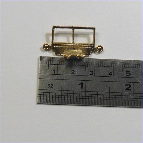 Matchbox Lesney Yesteryear 13b Daimler Plated Screen Frame - Picture 3 of 4