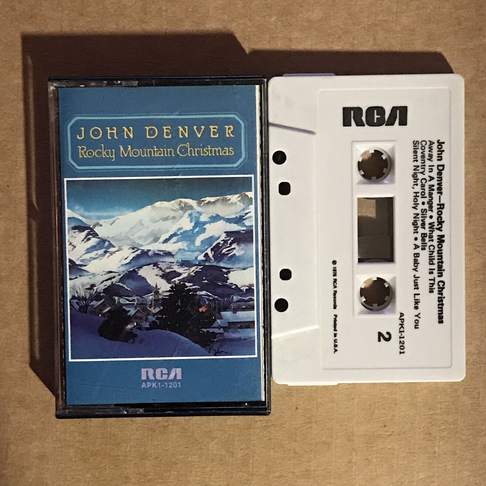 Vintage 1975 John Denver Rocky Mountain Christmas RCA Cassette Tape Holiday