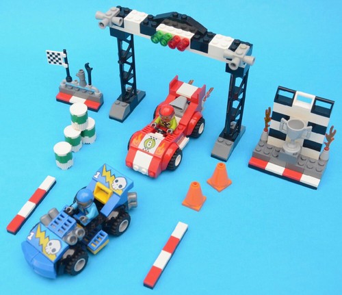LEGO 10673 - Race Car Rally - Juniors / Town / City / Race - 2014 - Picture 3 of 13
