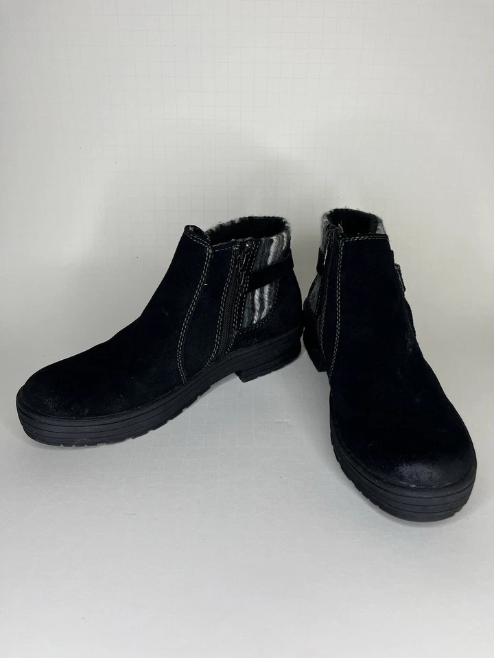 Earth Origins Tate Botas Para Mujer Talla 6.5M Negro Gamuza Cómodas Hebilla Cremallera Botín Foto 2 de 4