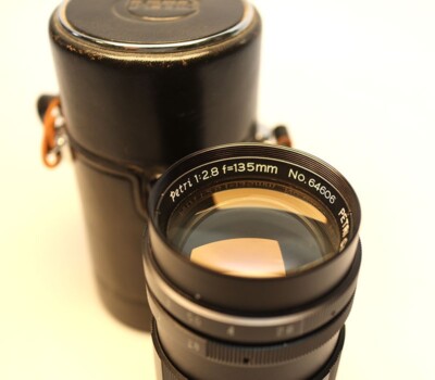  Petri 135mm f/2.8 M42 Vintage Camera Lens with Hard Case - Good Condition