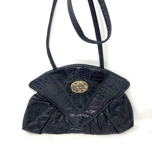 Vintage Viva Of California Black Leather Shoulder Bag Purse Croc Embossed