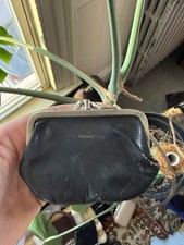 Vintage 1960’s Genuine Calf Leather Kiss Lock Double Coin Change Purse Black