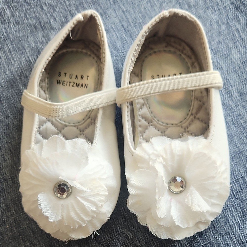 Stuart Weitzman Baby Bud Infant White Patent Leather Flower Fancy Baby Dress 3
