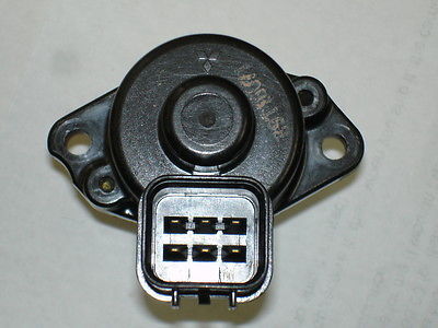 CHEVROLET TRACKER OEM IDLE AIR CONTROL IAC VALVE 18137-65D00