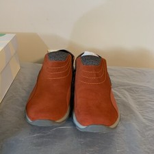 Earth Origins Taya Suede Slip On Mules 11M Water Resistant Paprika Brand New