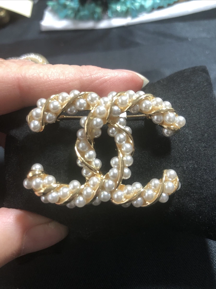 Chanel CC Gold Tone & Pearl Brooch Pin Made In France