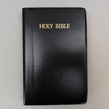 Holy Bible NKJV Thomas Nelson Black Faux Leather HC Red Letter Concordance 1982