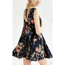 Urban Outfitters Ecote Sleeveless Mini Dress - M Floral Raw-Edge Boho Relaxed