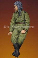 ALPINE MINIATURES 1:35 SET 35215 WWII RUSSIAN TANK CREW 1 FIGURE-2 HEADS 