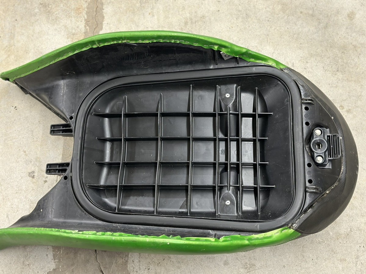 14-16 KAWASAKI ULTRA 310LX FRONT SEAT ASSY OEM 53066-0408 14-16 KAWASAKI ULTRA 310LX FRONT SEAT ASSY OEM 53066-0408