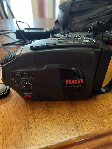 RCA Video Camcorder CC188 Small Wonder VHS Playback Handheld Video PARTS - Picture 2 of 8