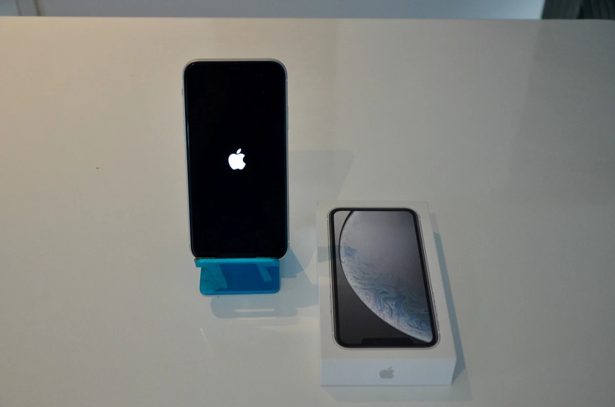 Apple iPhone XS Silver Phones for sale | eBay UK
