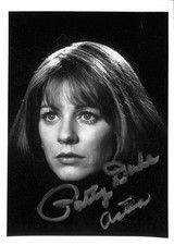 Patty Duke Signed Black and White Portrait Photo 8x10 Beckett Authenticated