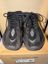 Adidas Yeezy Boost 700 V2 Vanta 2024