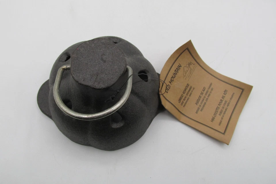 OLD MOUNTAIN FERRO FUNDIDO ALHO 🧄 TORRADOR NOVO COM ETIQUETAS ÓTIMO PARA CHURRASQUEIRA 4,5" DE ALTURA! - Imagem 3 de 4