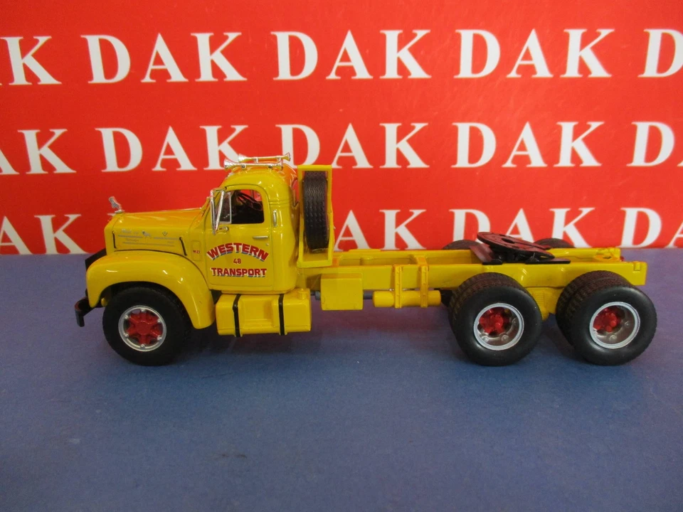 Die cast 1/43 Modellino Camion Truck Mack B 61T Cisterna Western 1958 - Immagine 2 di 4