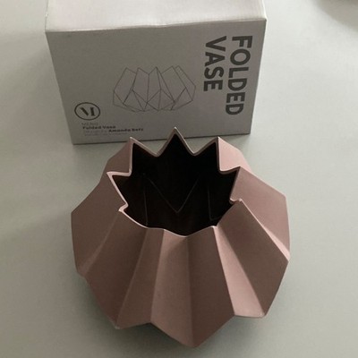 AUDO COPENHAGEN - Vase FOLDED - low - col.: taupe