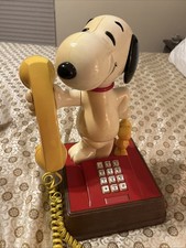 Vintage The Snoopy  Woodstock 1976 Push Button Desk Telephone