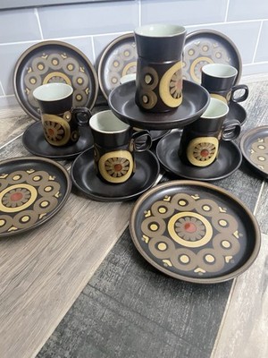 SET 6 x DENBY ARABESQUE TASSEN UND UNTERTASSEN PLUS BEILAGENTELLER EX. ZUSTAND