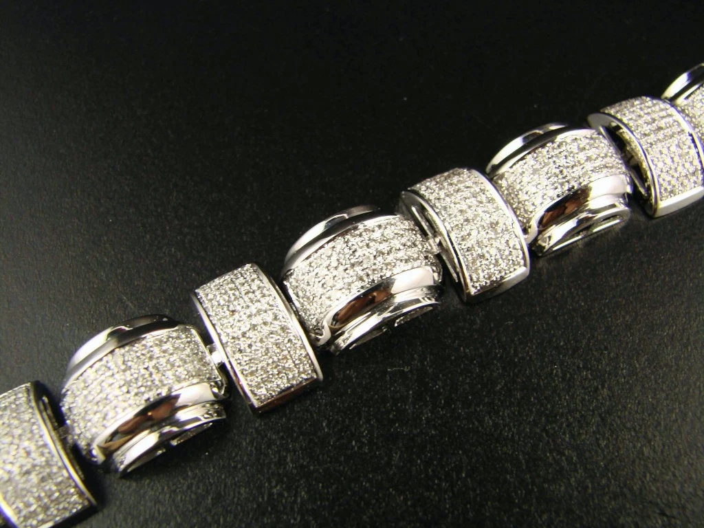 MEN'S MODERN STYLE YELLOW GOLD BRACELET WITH 126 ROUND CUT DIAMONDS, 1 -  Howard's Jewelry Center