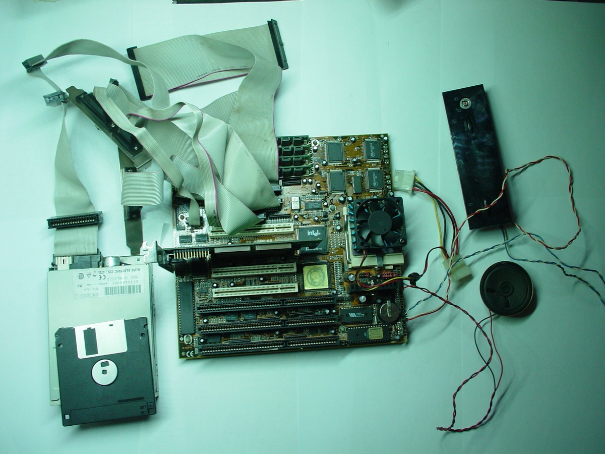 PC PARTNER 35-8258-03 socket 7 PENTIUM SU022 CPU PCI video SIMM