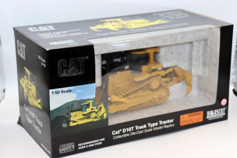 Norscot CATERPILLAR 1/50 Cat D10T Track Type Tractor 55158