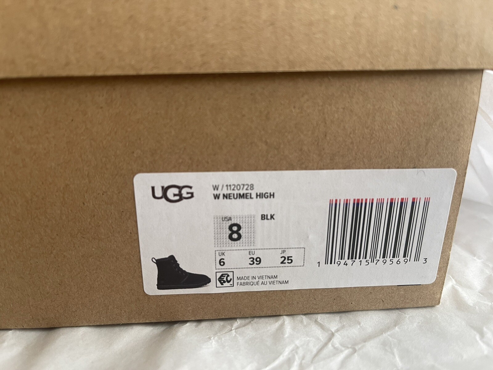 UGG Neumel Boots in Black  UK Size 6 Sold Out! image 4