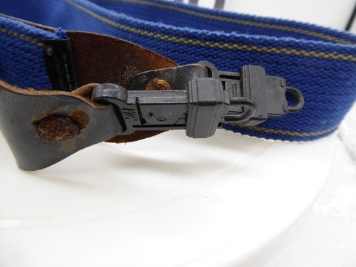 GENUINE! Vintage miranda MIRANDA BLUE CAMERA STRAP RARE STRAP WITH LOCKING ENDS - Picture 4 of 4