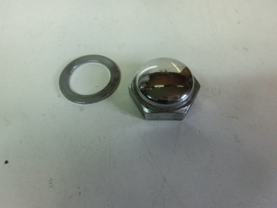Triumph TT 600 806AD 00-03 Schraube Mutter Scheibe Gabelbrücke oben Gabel - Bild 1 von 1