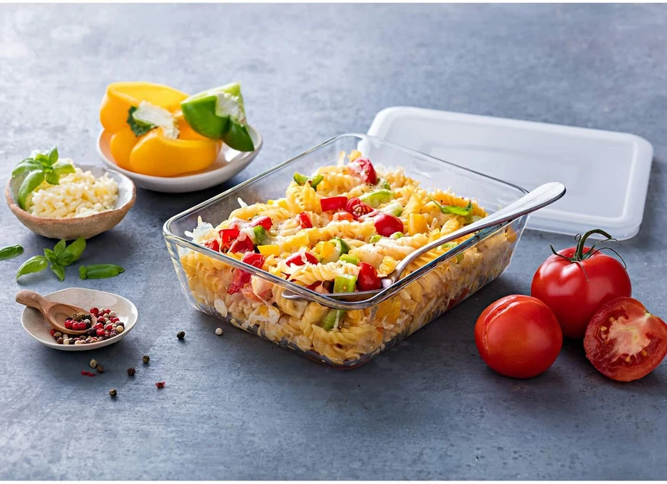 Pyrex Food Storage Glass Dish Cook & Freeze Rectangular with Lid 1.5L - 4Pcs - Image 3 of 4