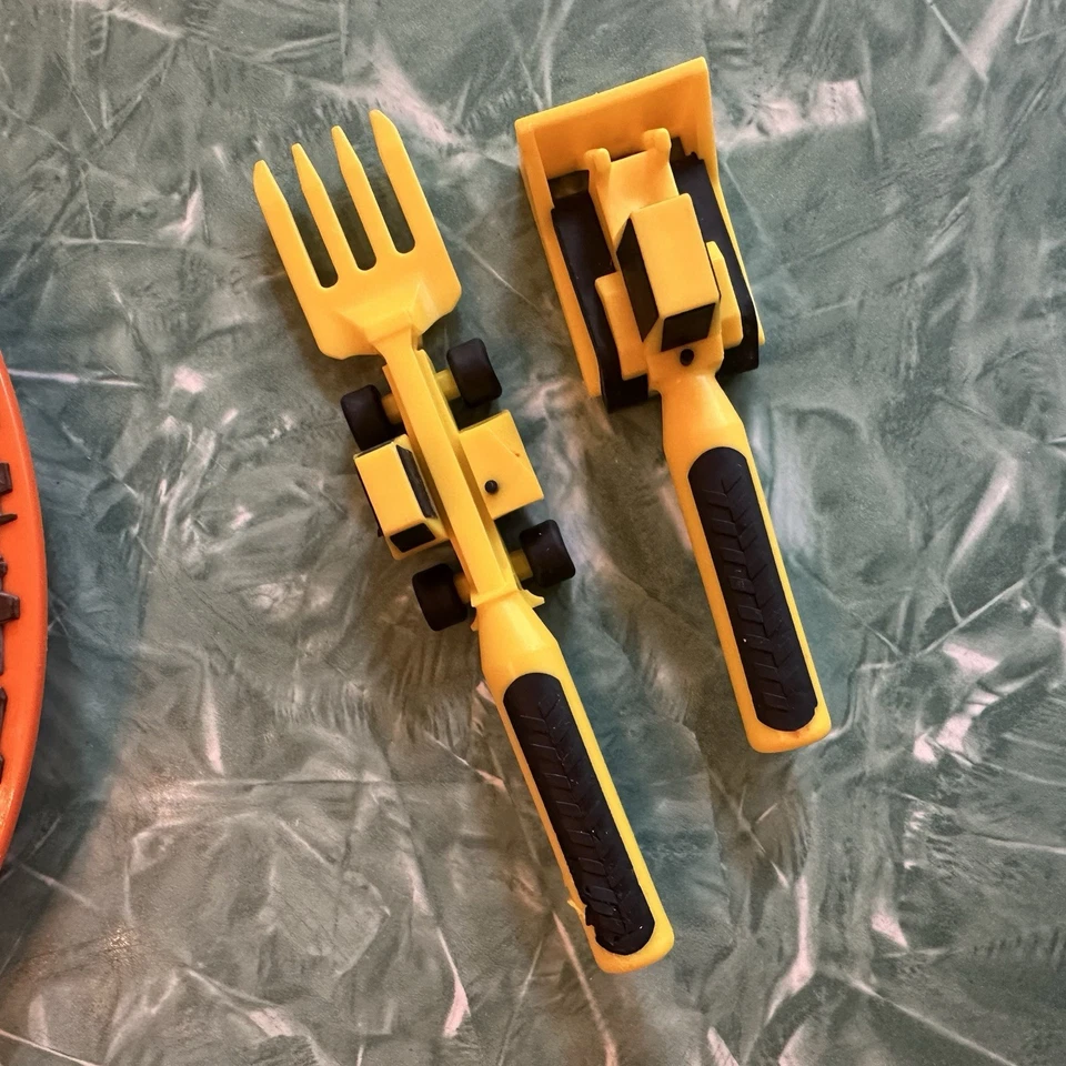 Comida constructiva - Juego de platos y utensilios temáticos de construcción Foto 2 de 2